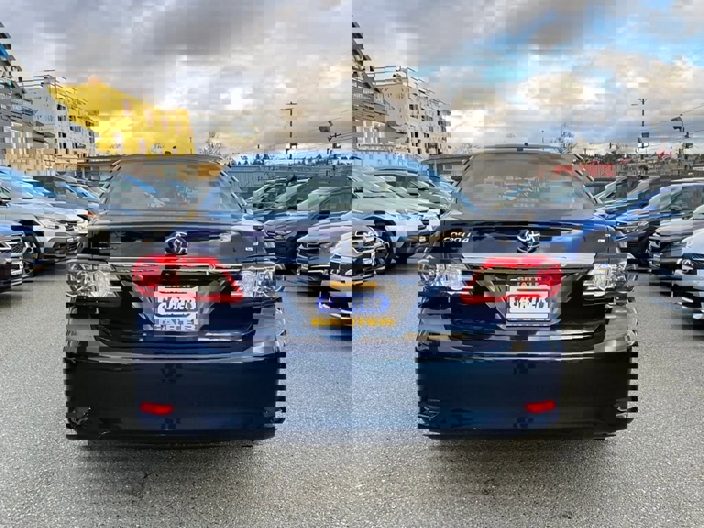 Used 2013 Toyota Corolla LE image 7