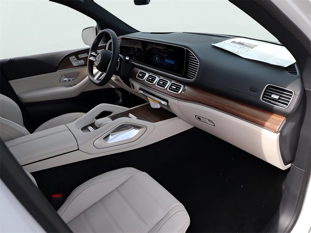 New 2026 Mercedes-Benz GLS 450 4MATIC image 10