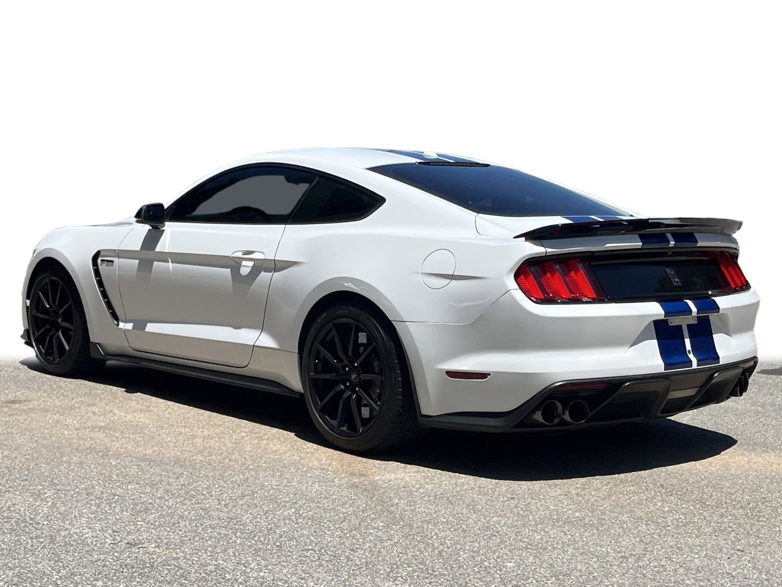 Used 2017 Ford Mustang Shelby GT350 w/ Electronics Package RWD image 17