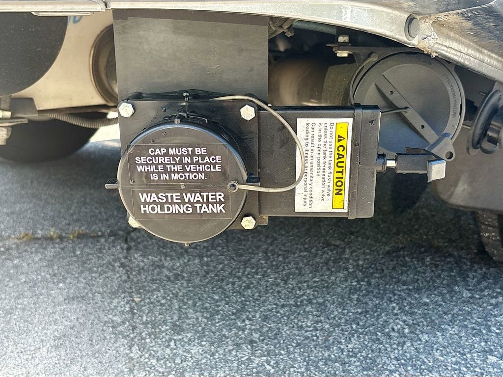 Used 2022 Mercedes-Benz Sprinter 2500 image 15