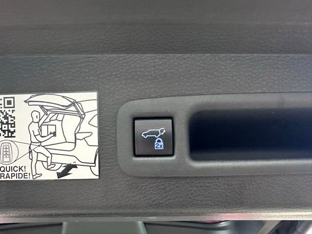 Used 2021 Toyota Sienna XLE image 16