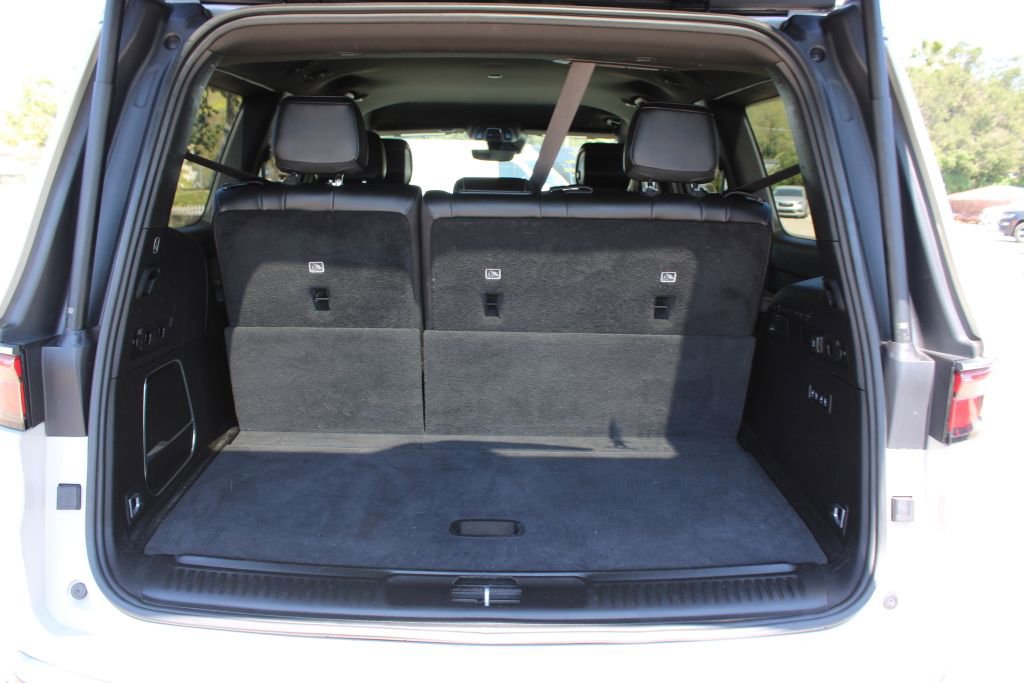 Used 2022 Jeep Wagoneer Series III w/ Flexible Seating Group image 11