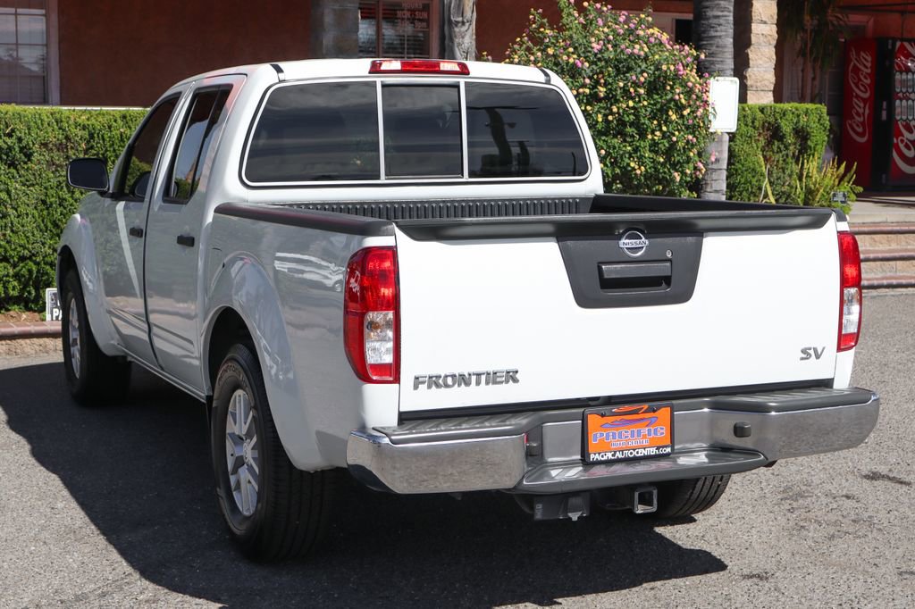 Used 2016 Nissan Frontier SV RWD image 6