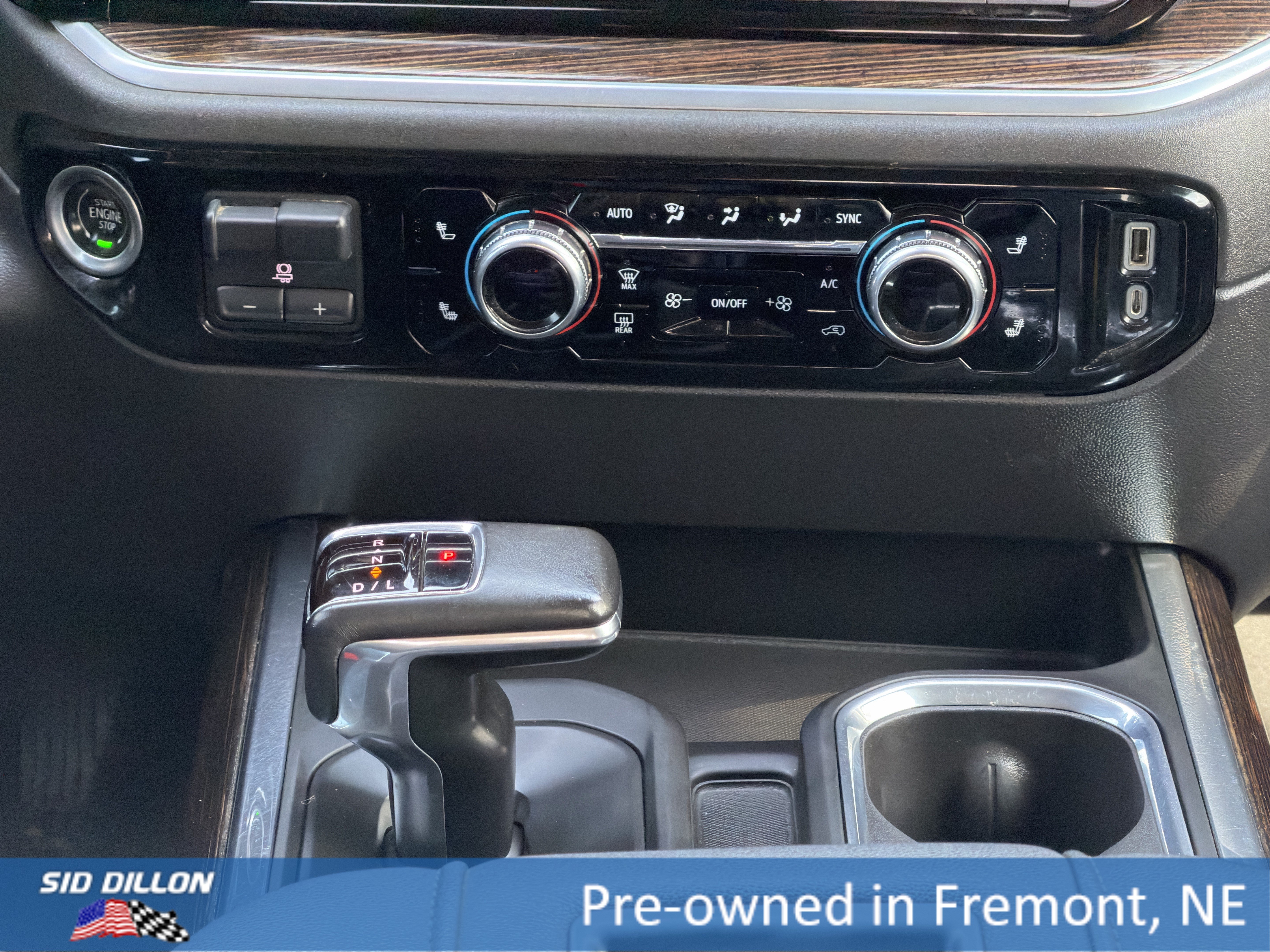 Certified 2022 GMC Sierra 1500 Elevation w/ Elevation Premium Package AWD/4WD image 12