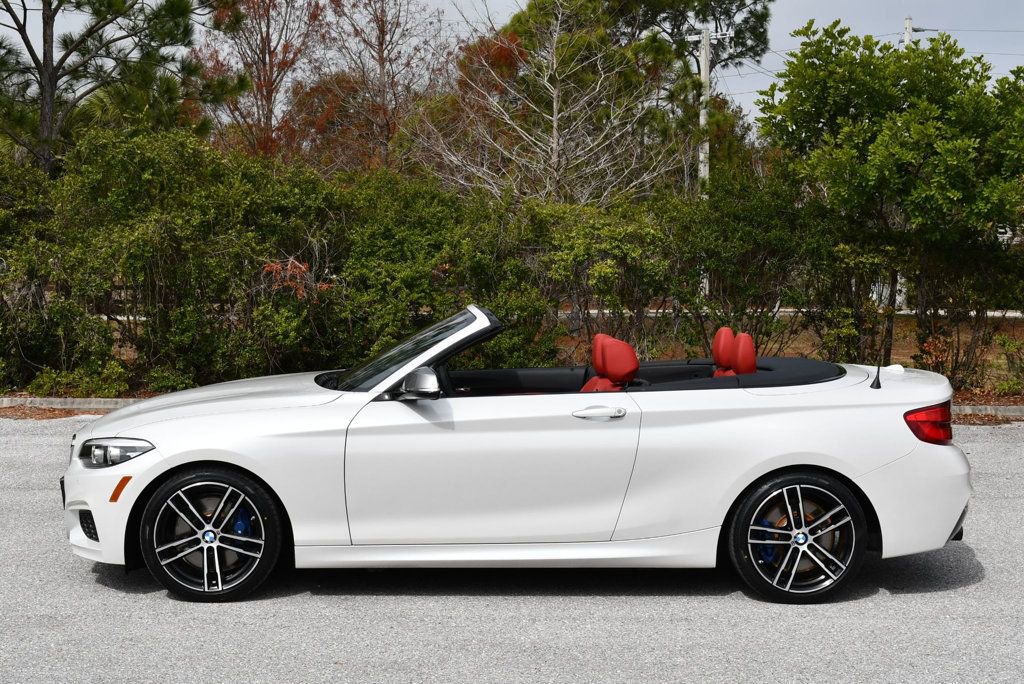 Used 2018 BMW M240i Convertible image 3