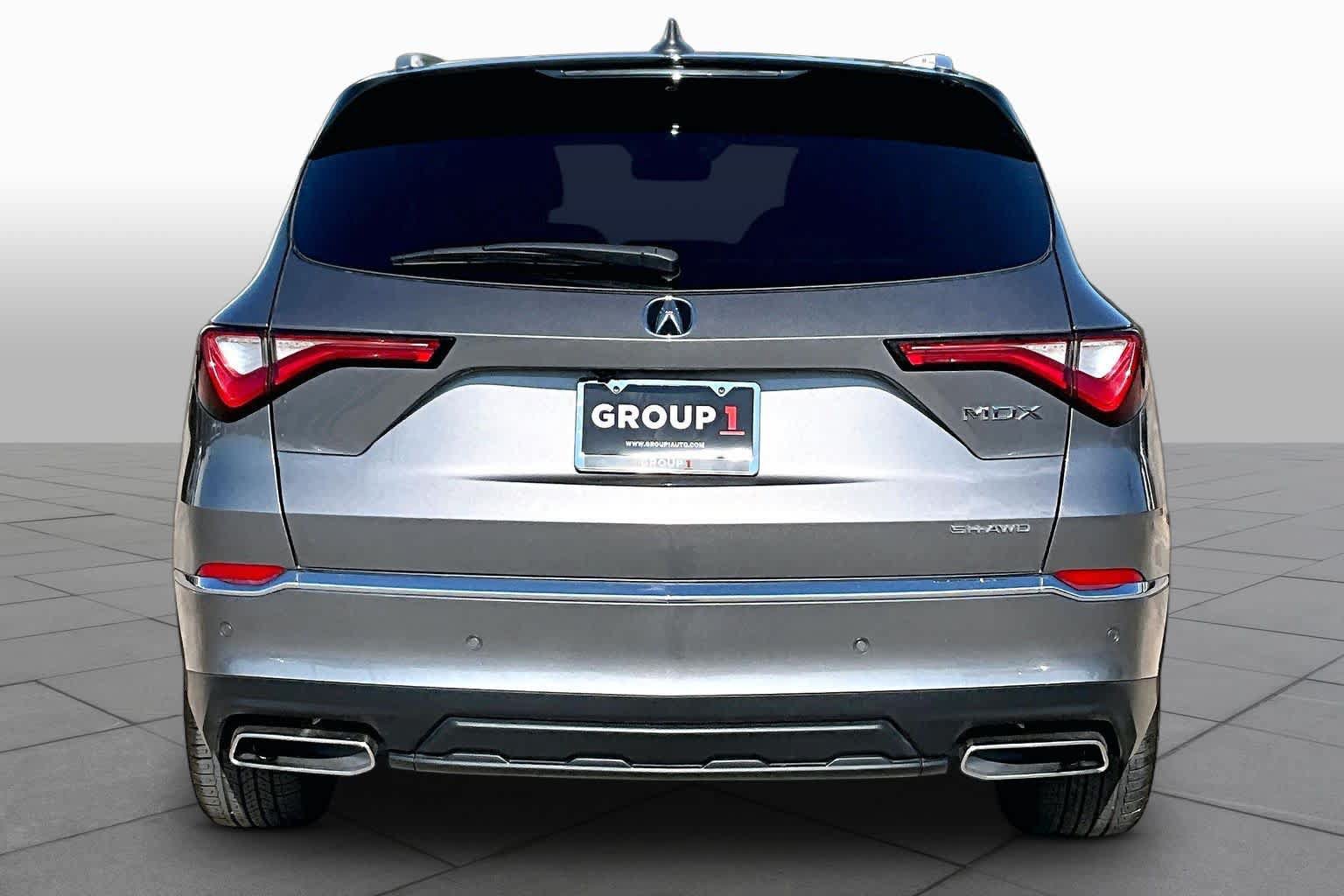Used 2022 Acura MDX w/ Advance Package AWD/4WD image 5