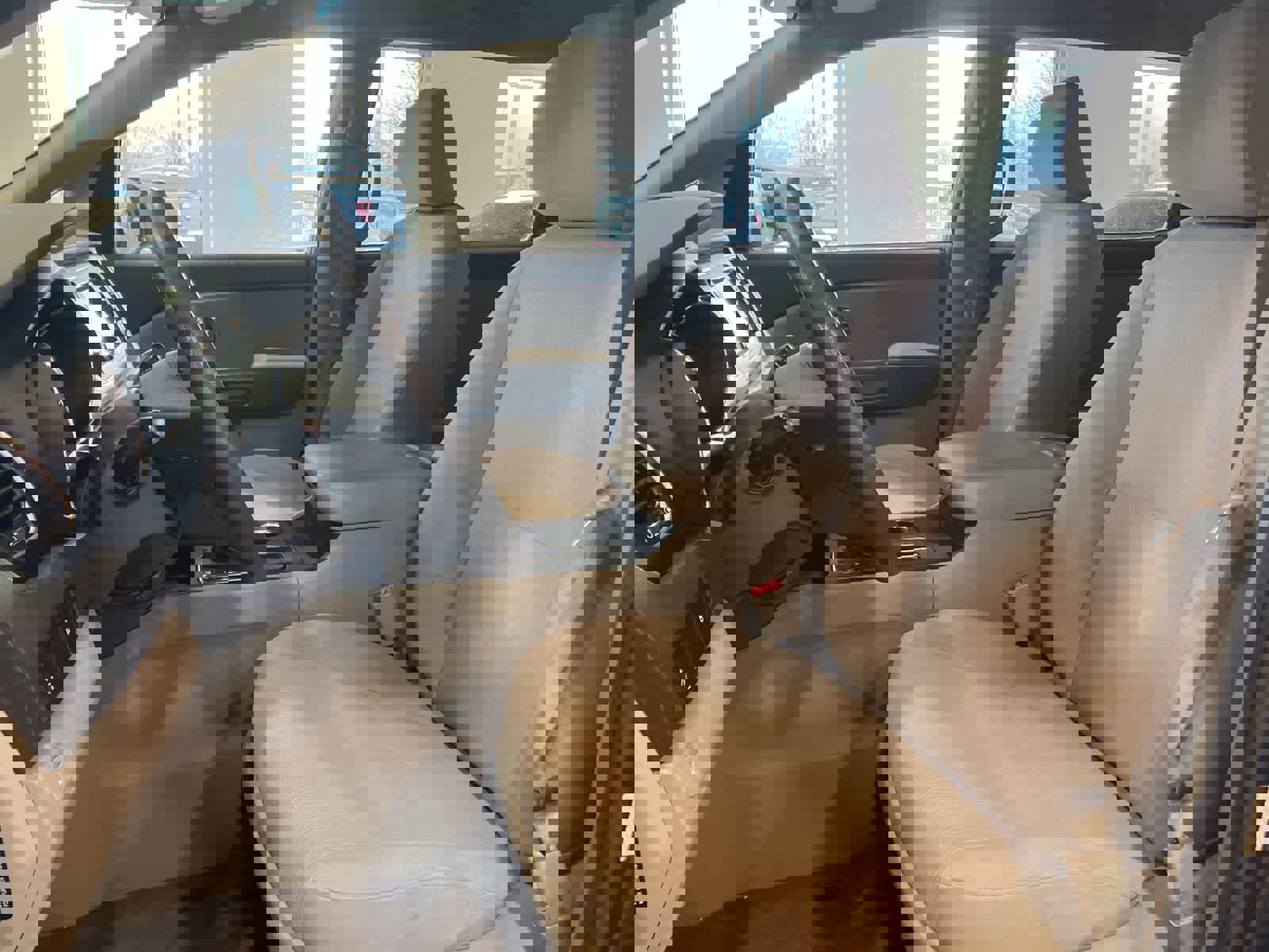 Used 2021 Kia Sedona LX image 10