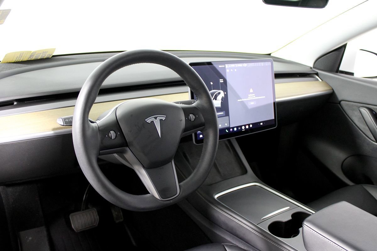 Used 2021 Tesla Model Y Long Range AWD/4WD image 7