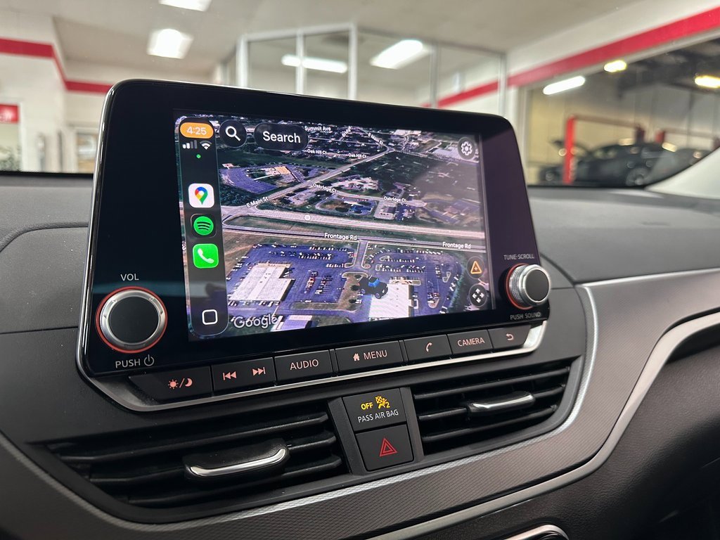 Used 2023 Nissan Altima 2.5 SR image 23