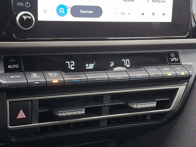 Used 2025 Toyota Camry LE image 15