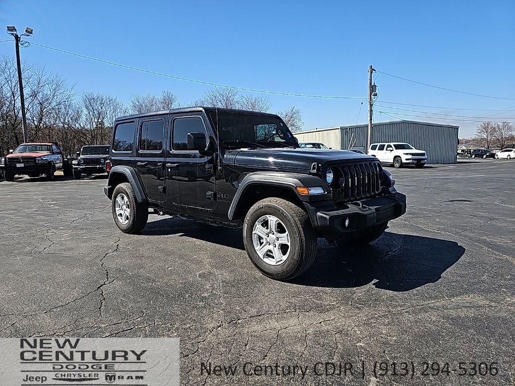 Used 2023 Jeep Wrangler Sport S image 7
