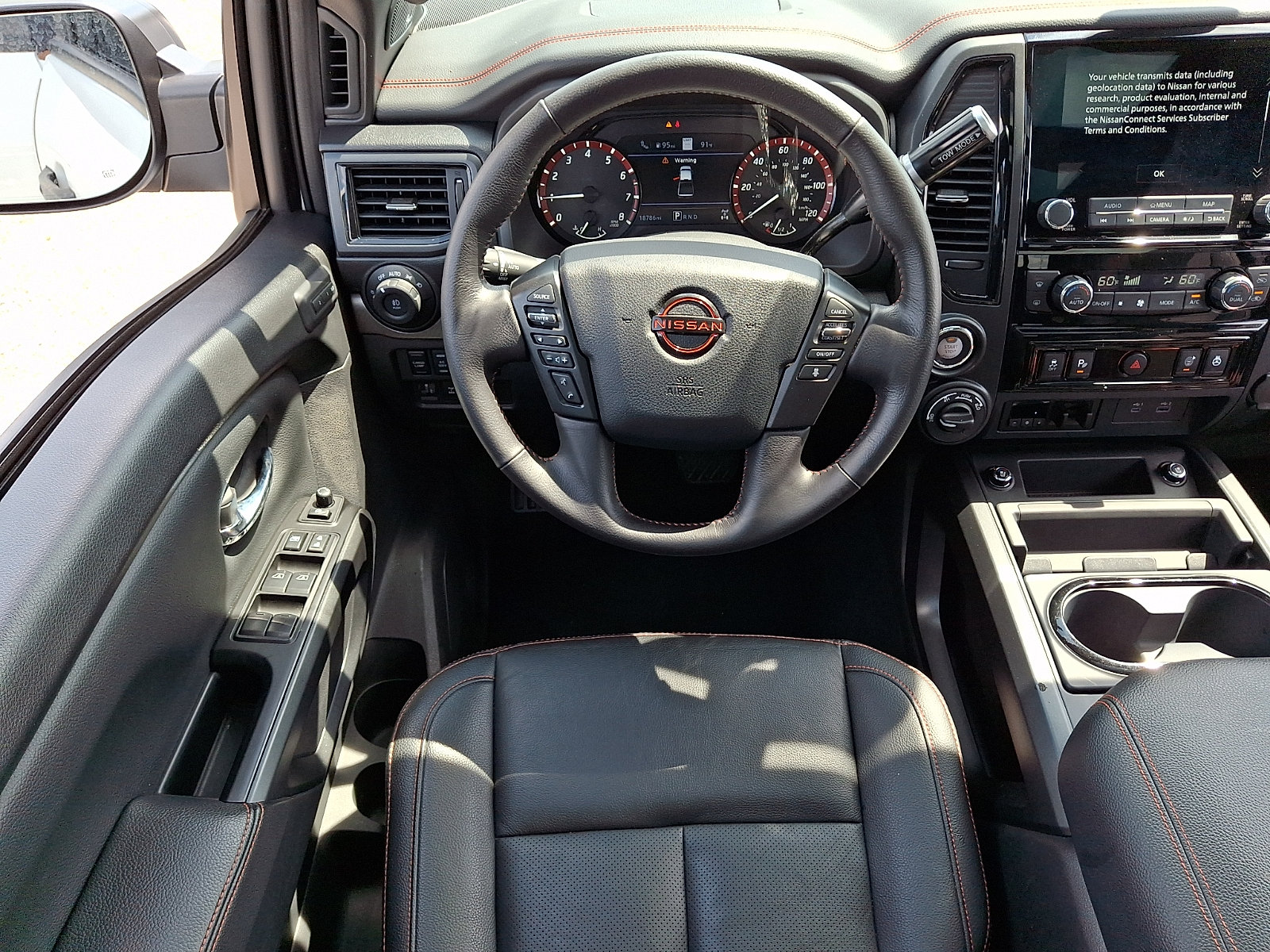 Certified 2024 Nissan Titan PRO-4X w/ Pro-4x Convenience Package AWD/4WD image 11