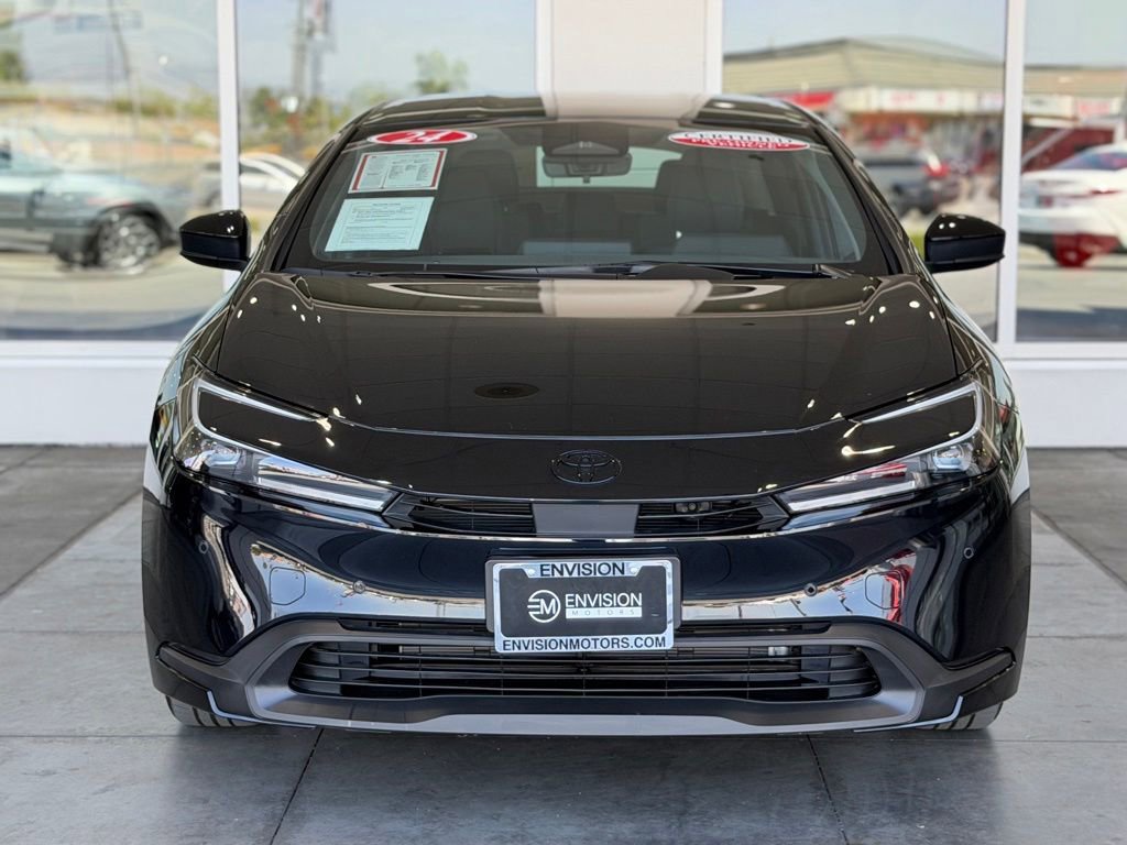 Used 2024 Toyota Prius LE FWD image 5
