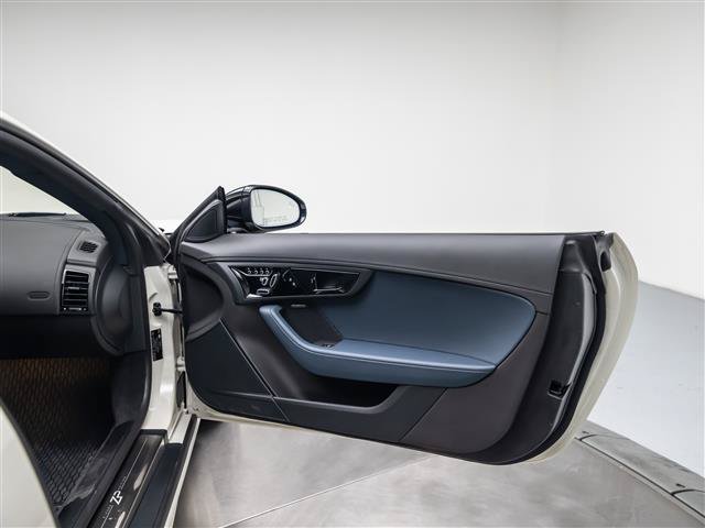 Used 2024 Jaguar F-TYPE R AWD/4WD image 31