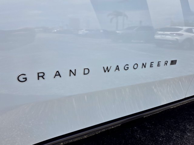 New 2026 Jeep Grand Wagoneer Summit w/ Premium Group III AWD/4WD image 18