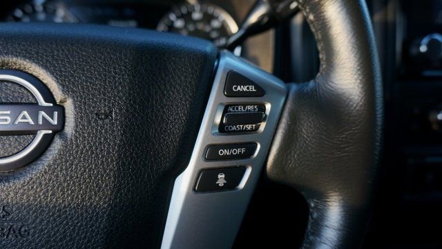 Used 2024 Nissan Titan SV w/ SV Convenience Package image 24