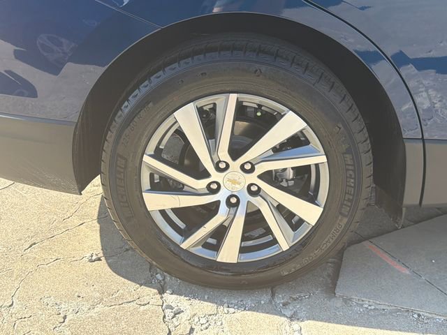 Used 2023 Chevrolet Equinox Premier image 17