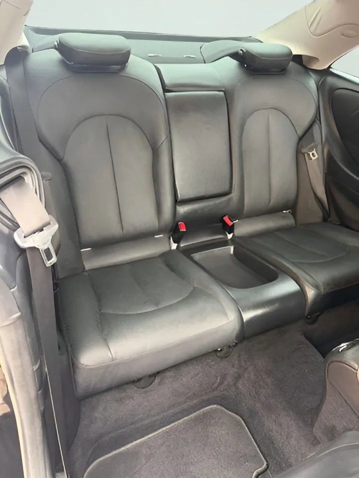 Used 2009 Mercedes-Benz CLK 350 Coupe image 25