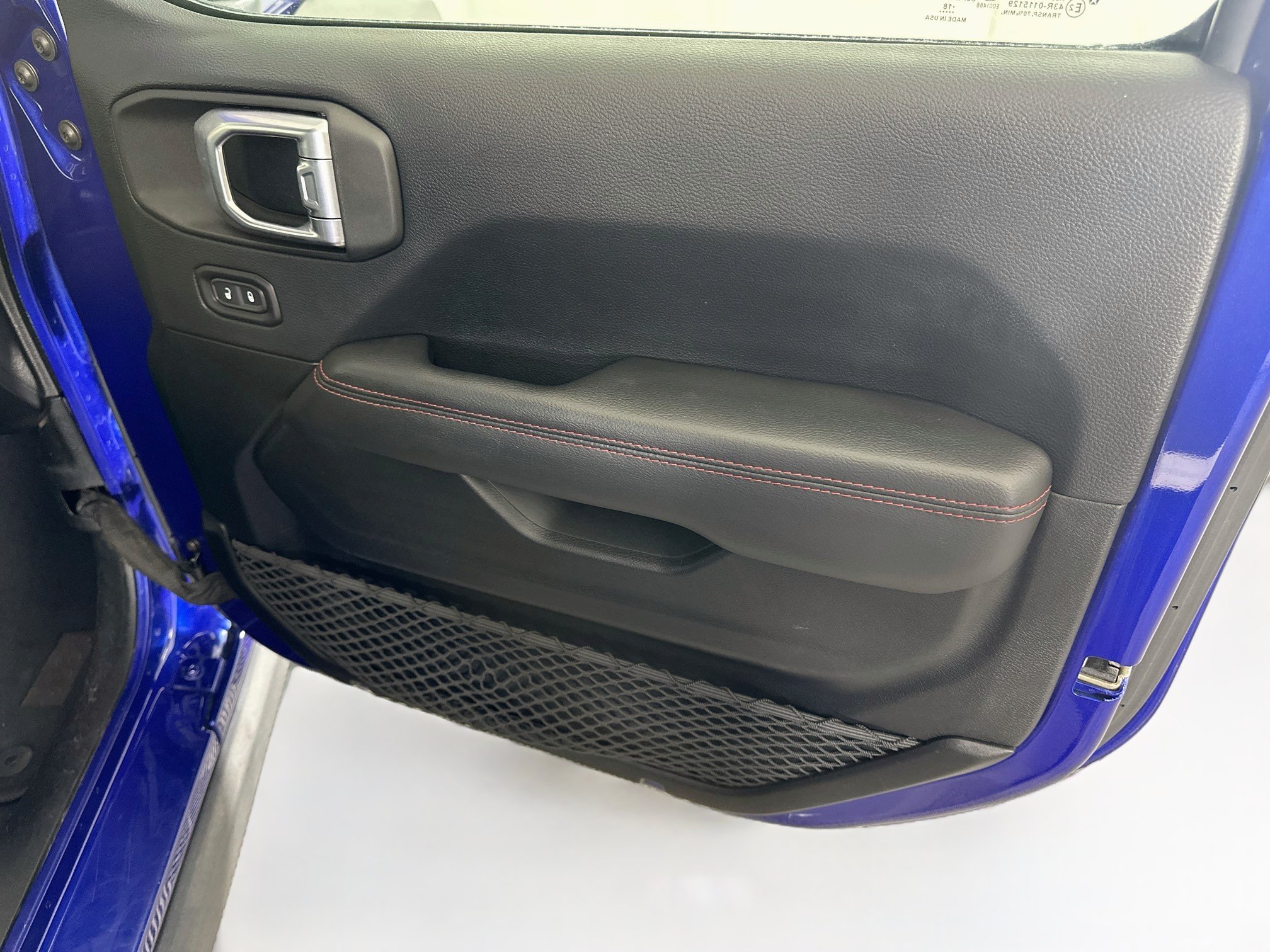 Used 2018 Jeep Wrangler Unlimited Rubicon AWD/4WD image 31