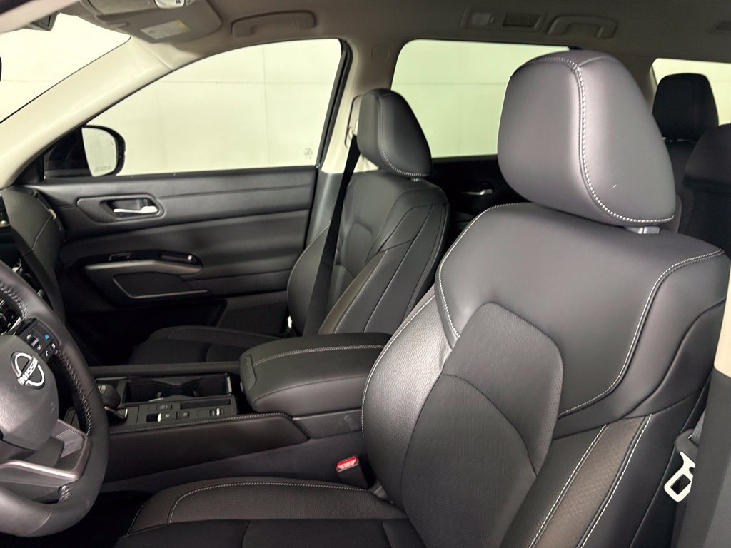 New 2026 Nissan Pathfinder SL FWD image 18