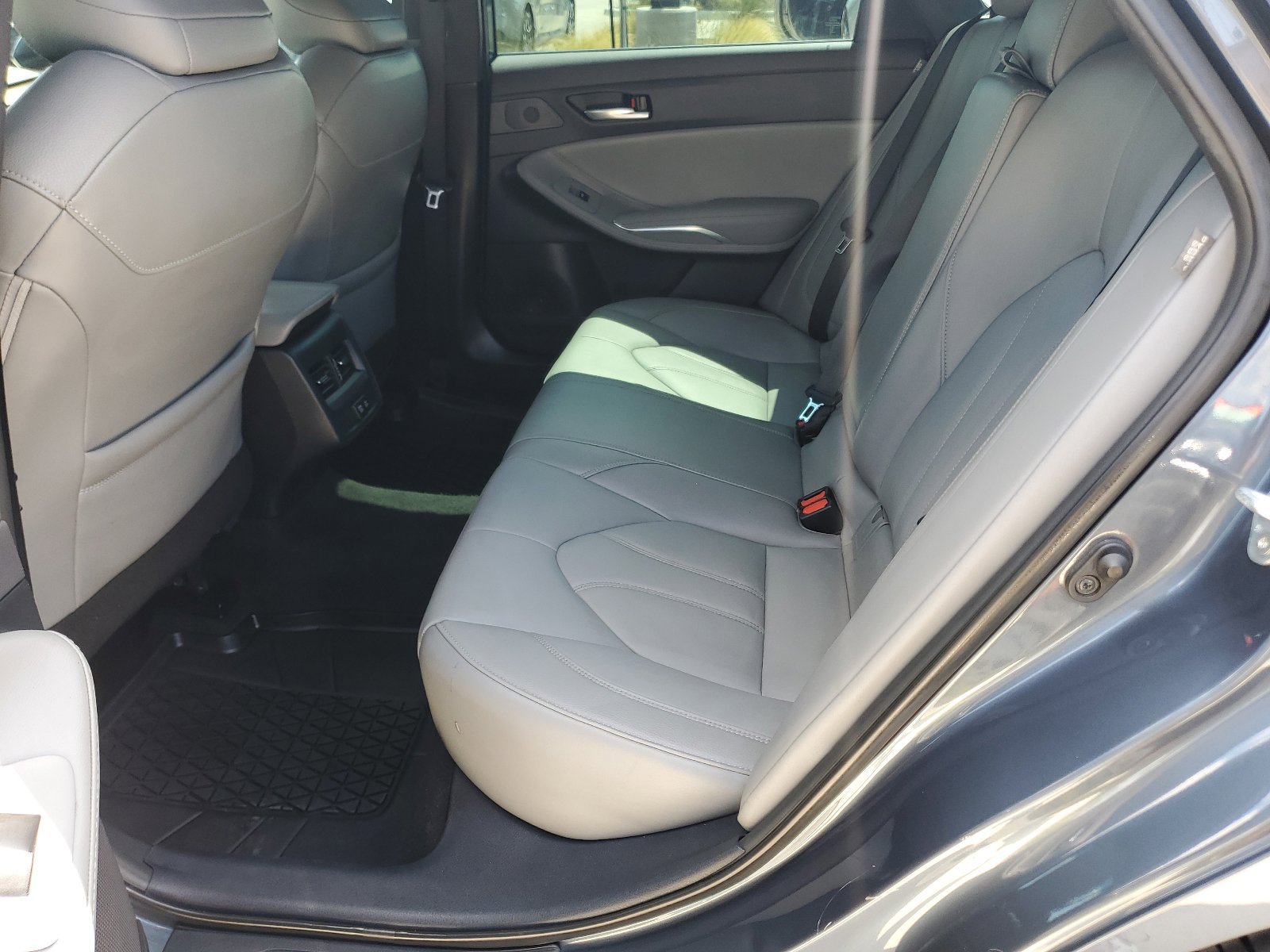 Used 2021 Toyota Avalon XLE FWD image 36