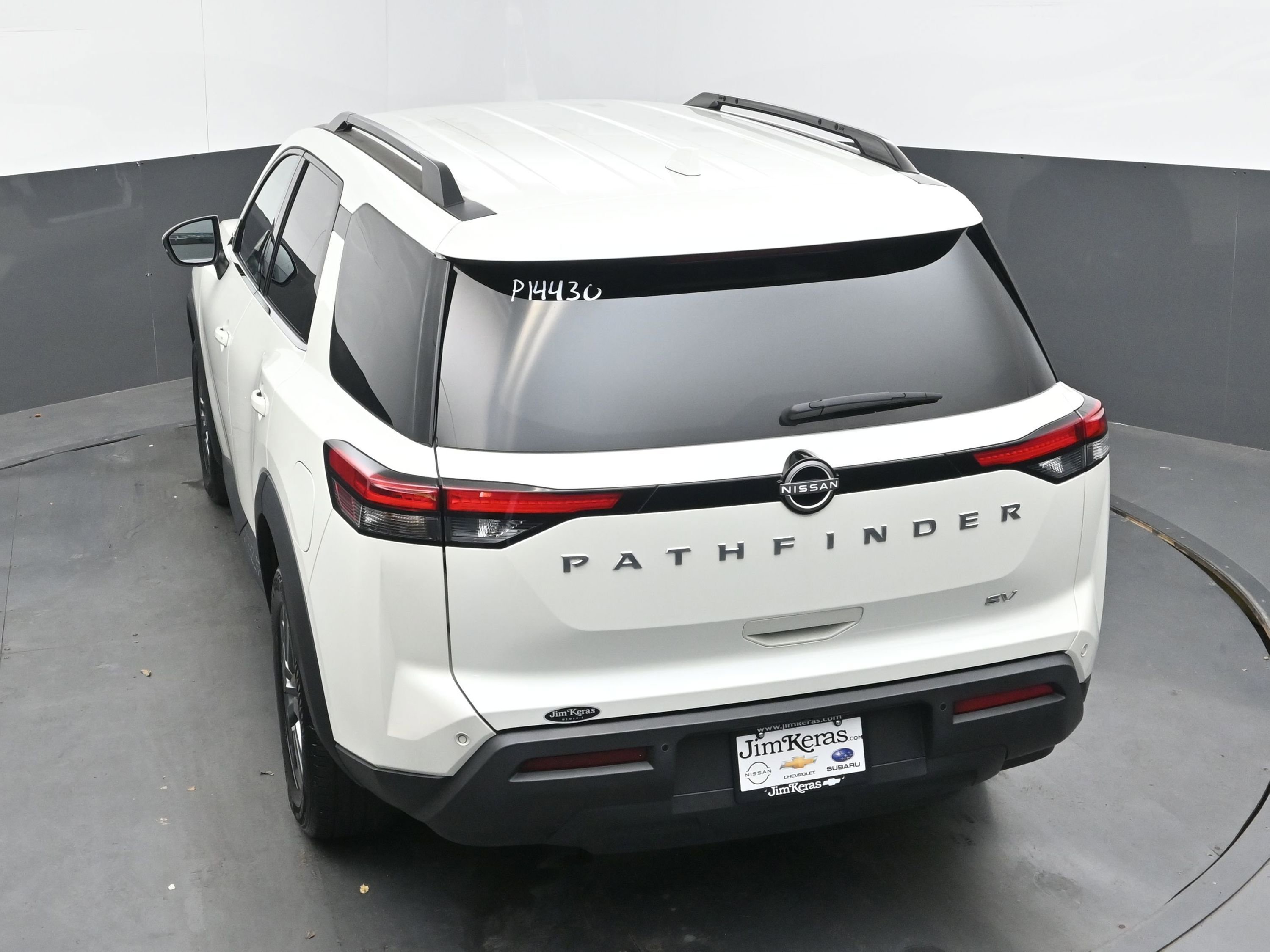 Used 2024 Nissan Pathfinder SV image 37