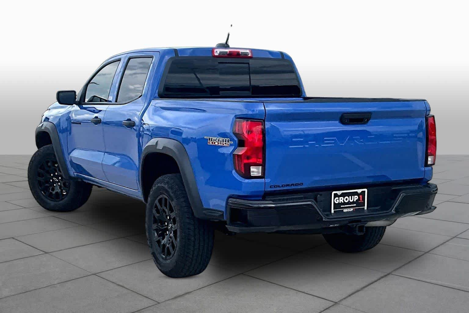 Used 2025 Chevrolet Colorado Trail Boss AWD/4WD image 11
