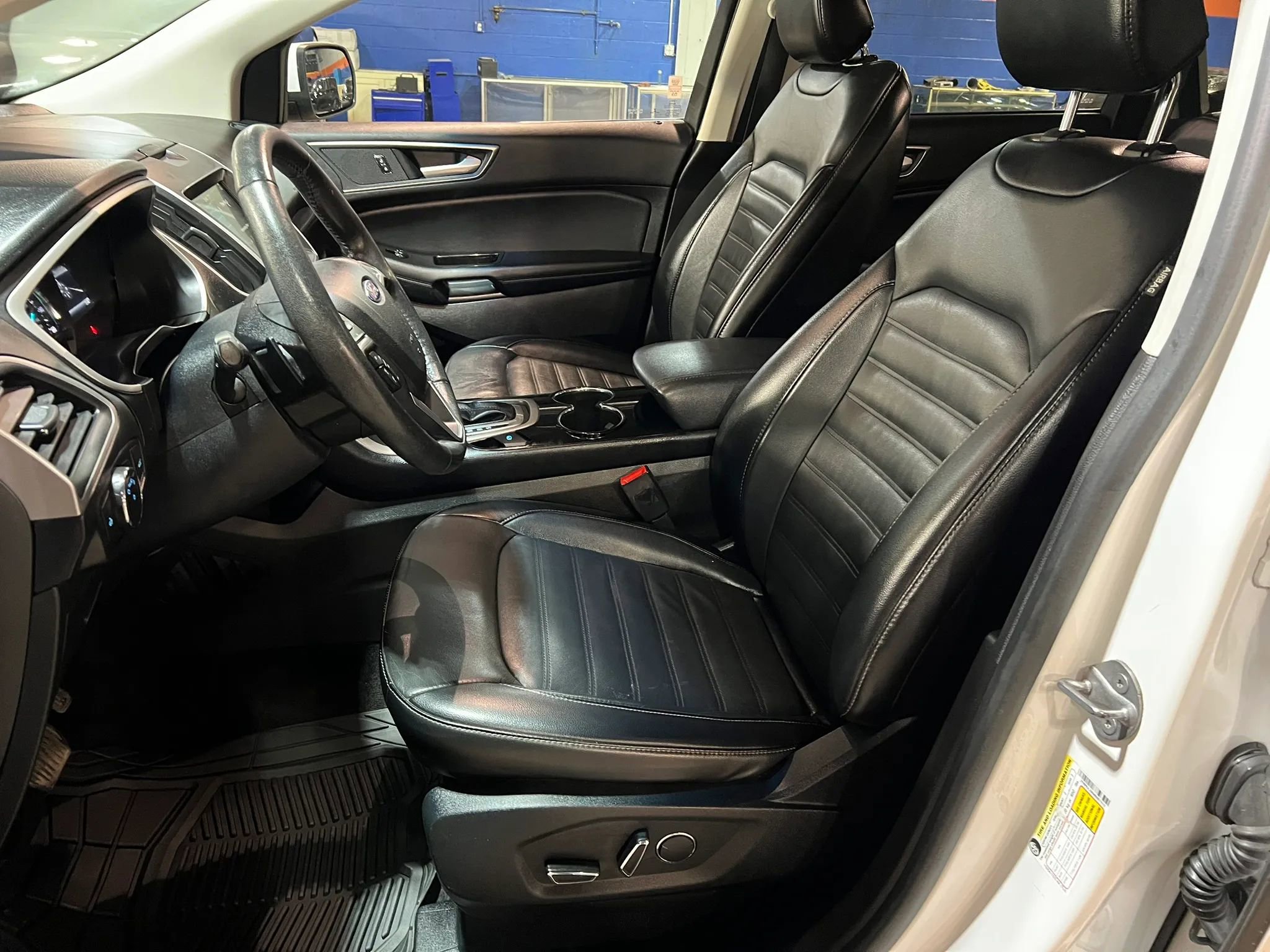 Used 2017 Ford Edge SEL w/ Equipment Group 201A AWD/4WD image 10