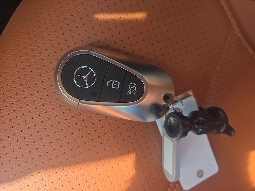 New 2026 Mercedes-Benz GLC 300 4MATIC image 29