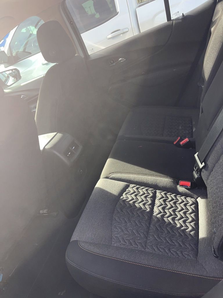 Used 2022 Chevrolet Equinox LT image 11