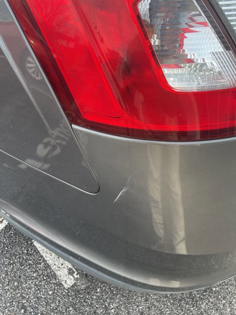 Used 2012 Ford Taurus SEL image 6