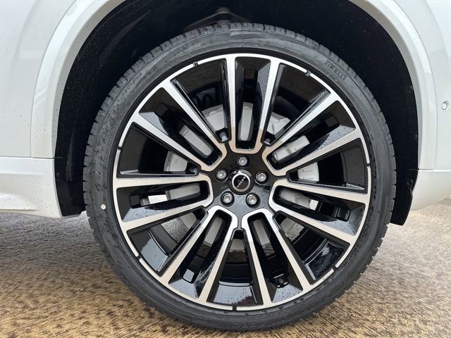 New 2026 Volvo XC90 B6 Plus w/ Protection Package image 9