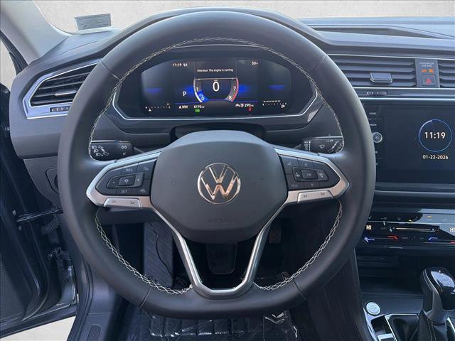 Used 2024 Volkswagen Tiguan SE image 14