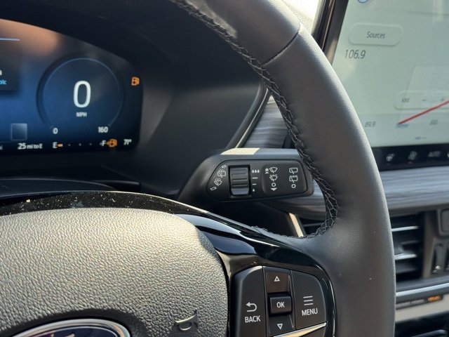 New 2025 Ford Escape SE w/ PHEV Premium Package image 18