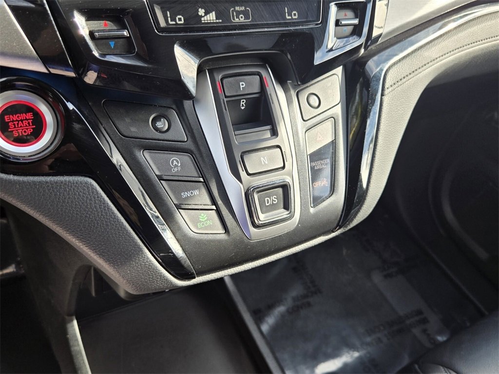 Certified 2024 Honda Odyssey Touring image 19