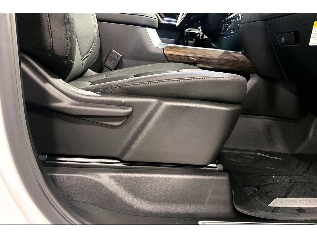 New 2026 Chevrolet Silverado 1500 RST w/ Redline Edition AWD/4WD image 52