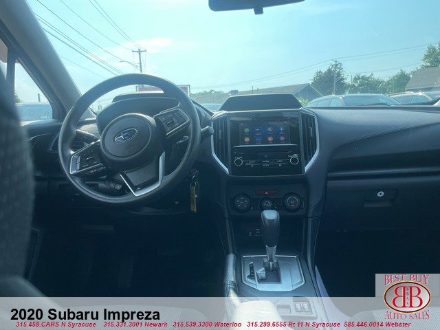 Used 2020 Subaru Impreza 2.0i Premium image 11