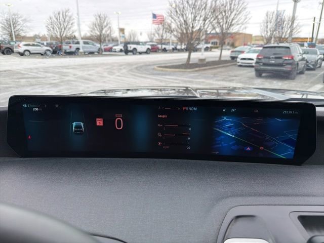 Used 2025 Ford Expedition Active image 56