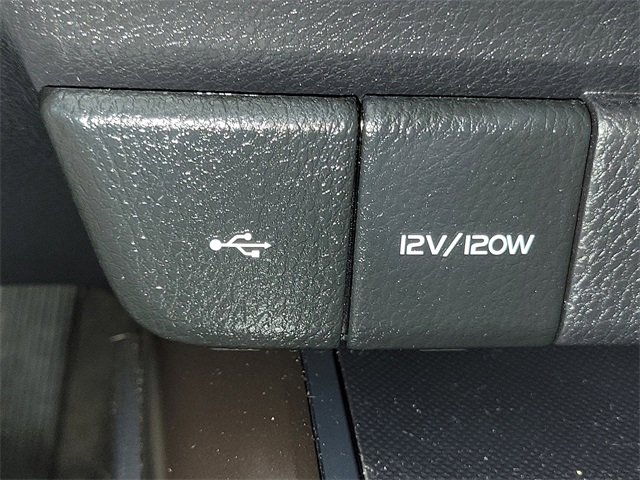 Used 2021 Toyota Camry SE image 14