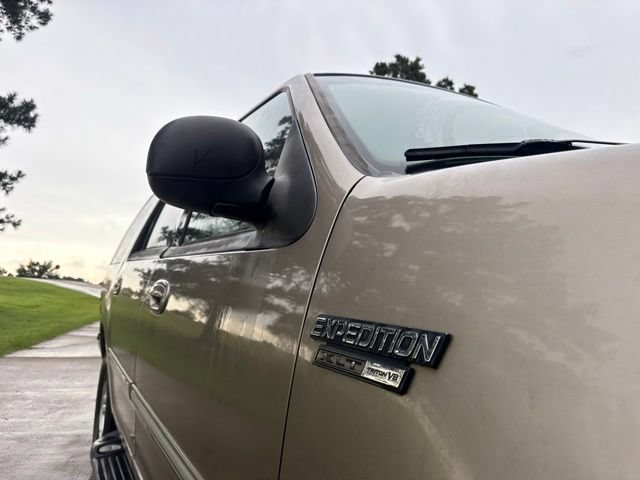 Used 2002 Ford Expedition XLT RWD image 13
