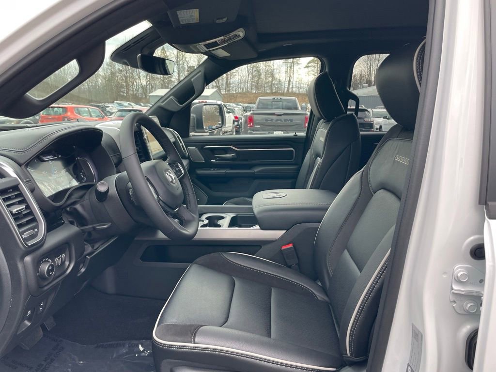 New 2026 RAM 1500 Laramie AWD/4WD image 10