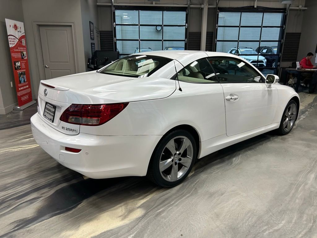Used 2010 Lexus IS 250C RWD image 30