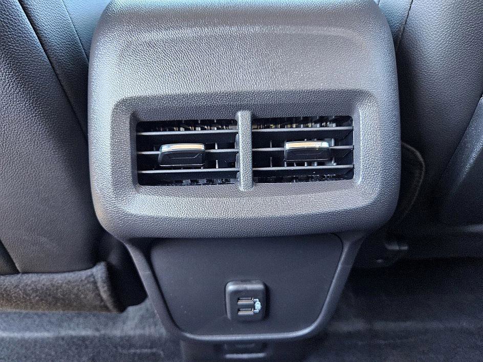 Used 2024 GMC Terrain Denali image 11