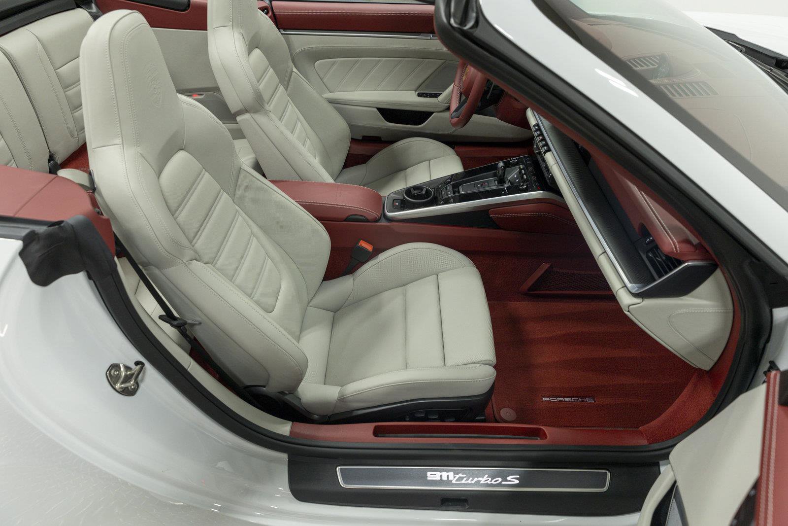 Used 2022 Porsche 911 Turbo S image 60