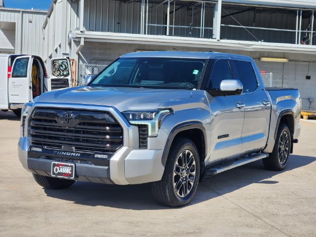 Used 2022 Toyota Tundra Limited RWD image 3