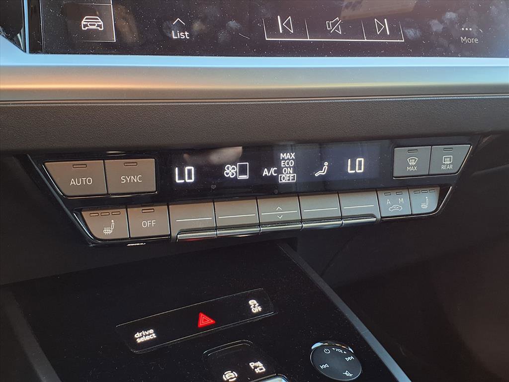 Used 2023 Audi Q4 e-tron Premium image 8