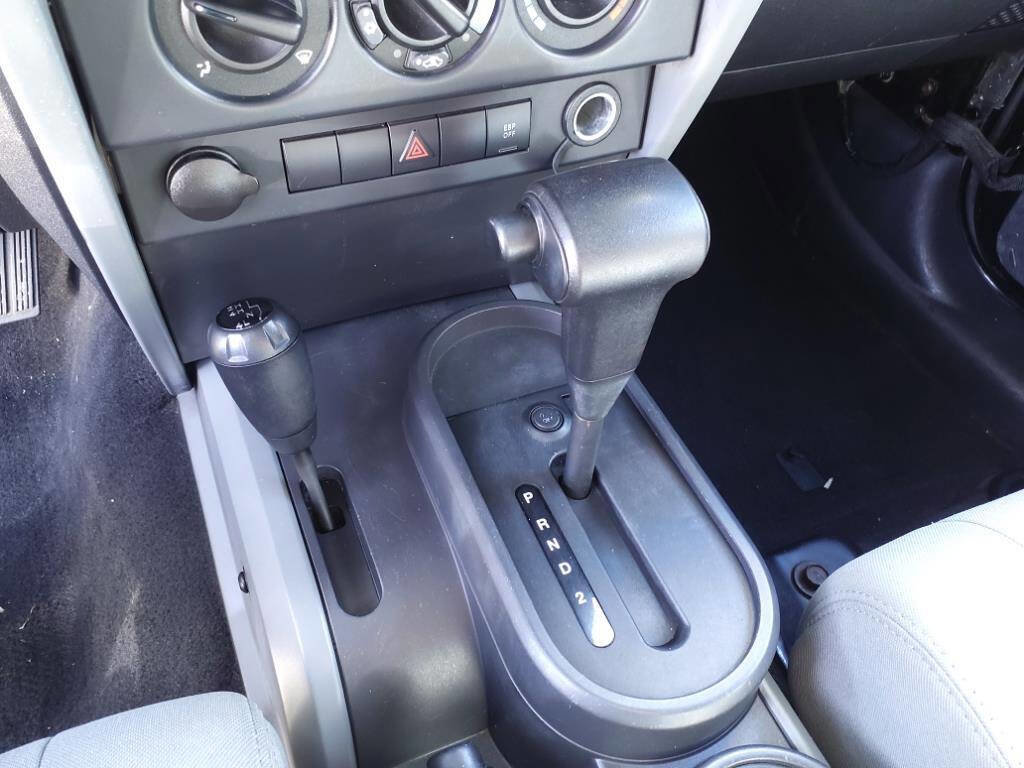 Used 2008 Jeep Wrangler Sahara w/ PWR Convenience Group image 11