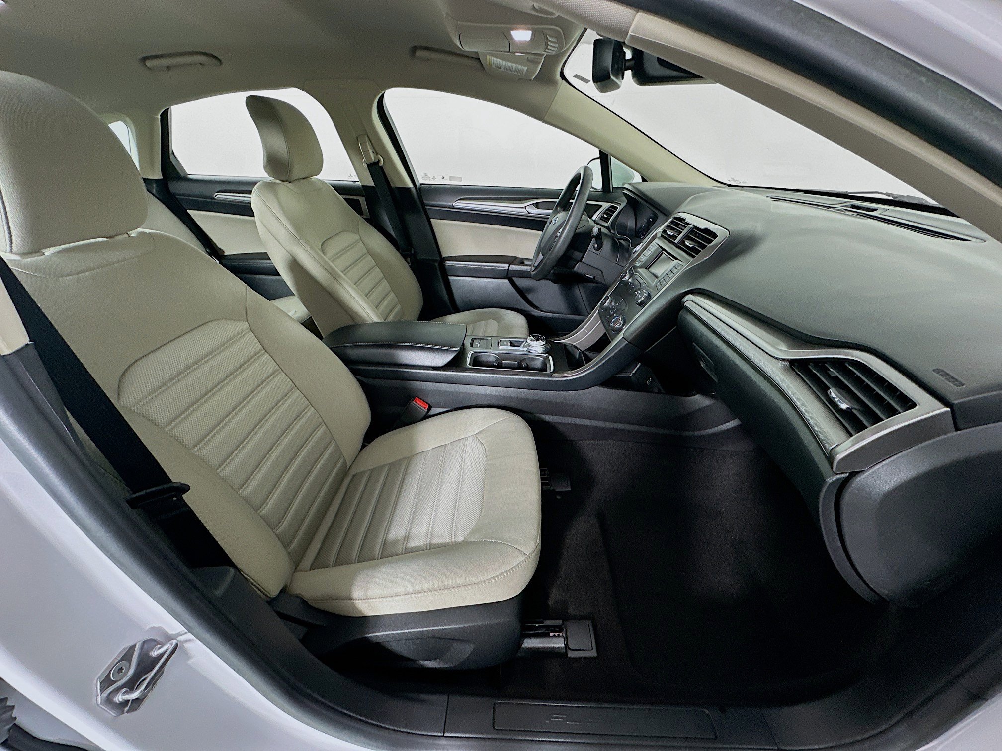 Used 2019 Ford Fusion S image 30