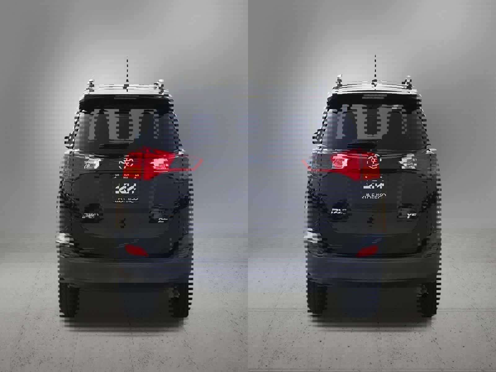 Used 2015 Toyota RAV4 XLE FWD image 5