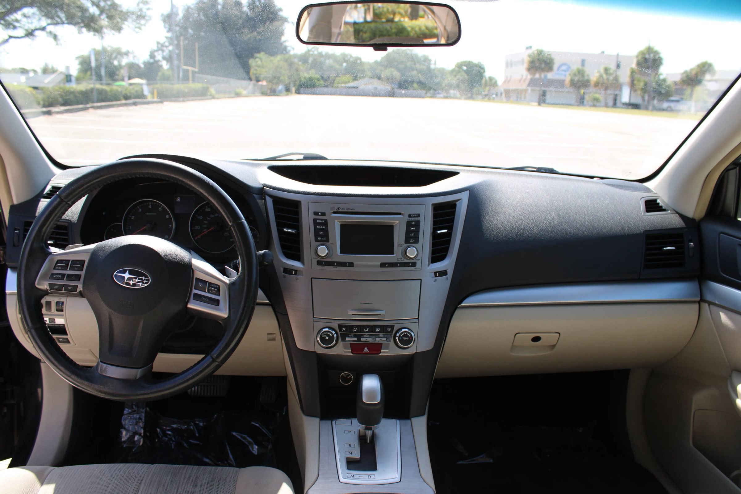 Used 2014 Subaru Legacy 2.5i Premium AWD/4WD image 9